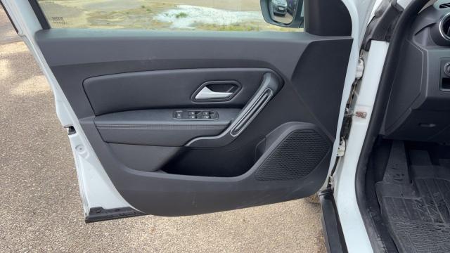 Dacia Duster image 8