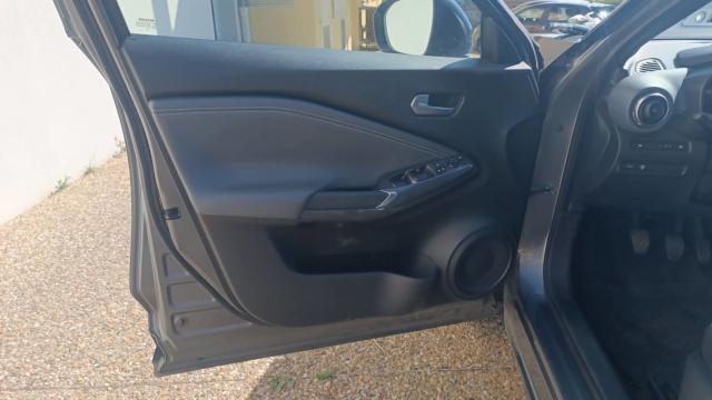 Nissan Juke image 8
