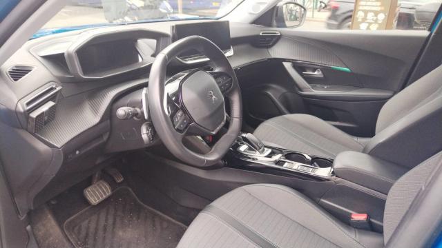 Peugeot 2008 image 6