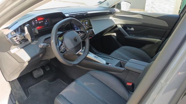Peugeot 308 image 9