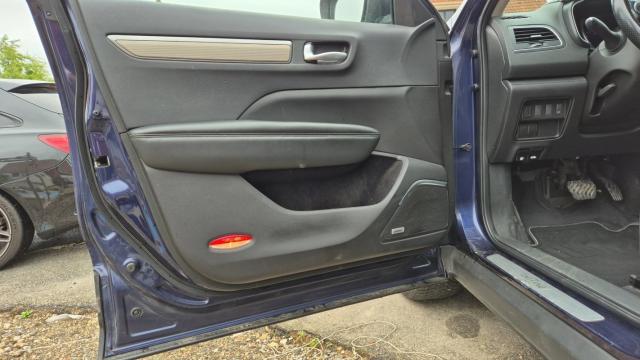 Renault Koleos image 6