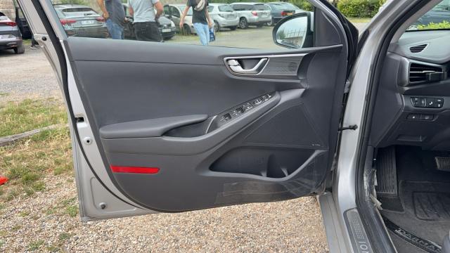 Hyundai Ioniq image 8
