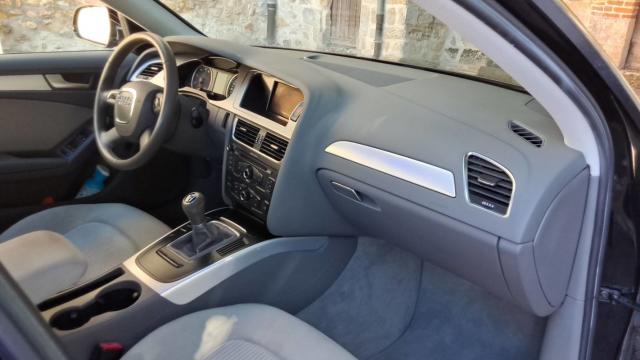 Audi A4 image 2