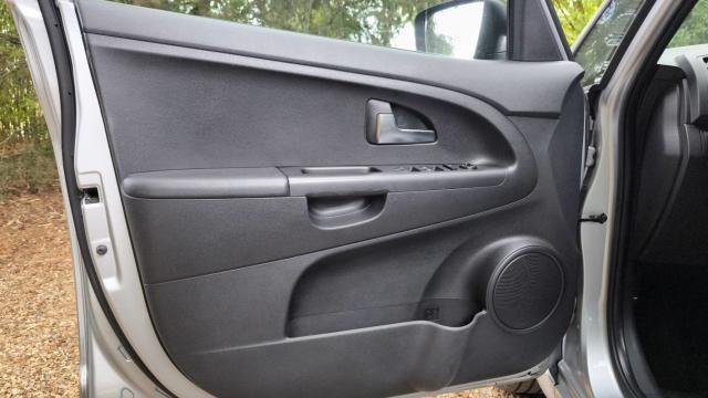 Kia Venga image 5