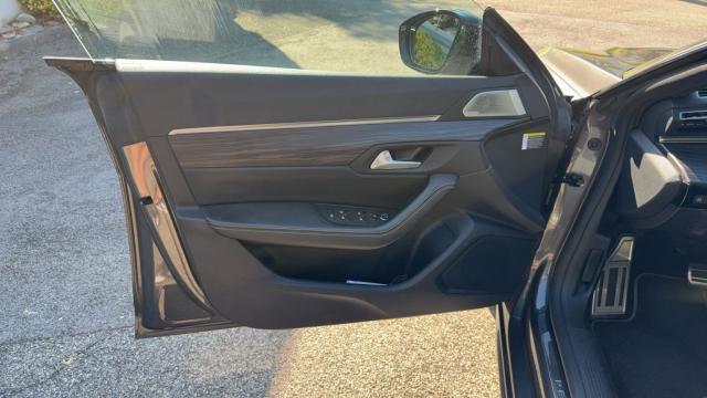 Peugeot 508 image 2