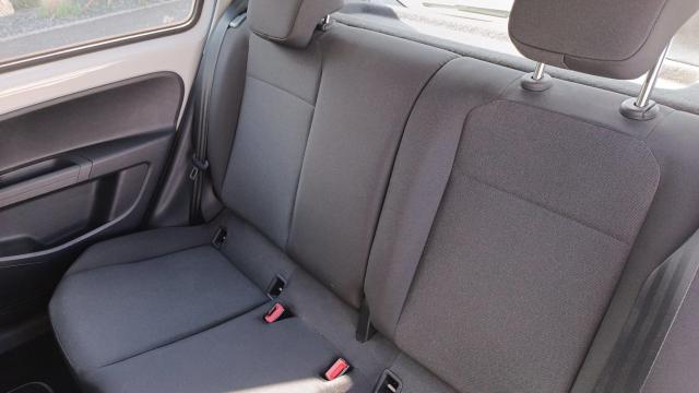 Volkswagen Up! image 4