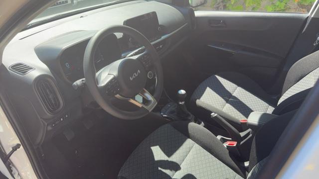 Kia Picanto image 3