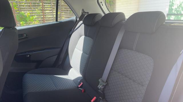 Kia Picanto image 6