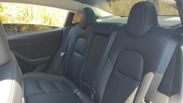 Tesla Model 3 image 8