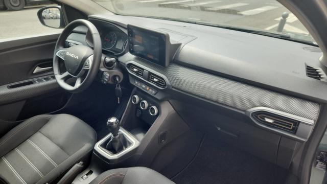 Dacia Sandero image 2
