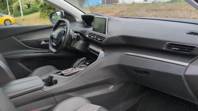 Peugeot 5008 image 1