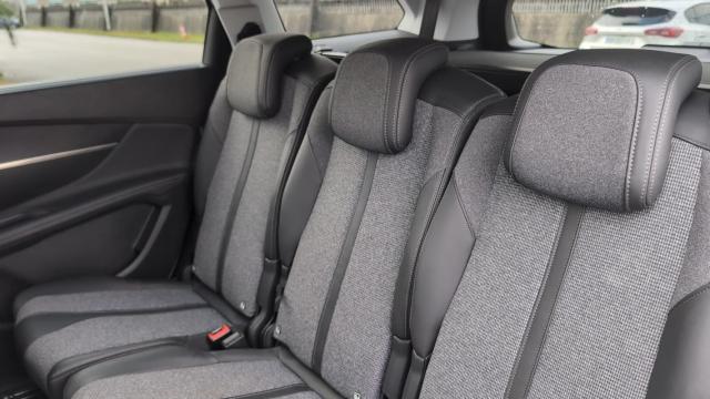 Peugeot 5008 image 6