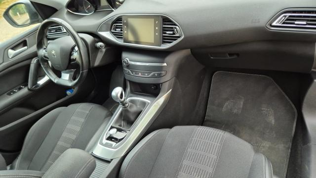 Peugeot 308 image 4