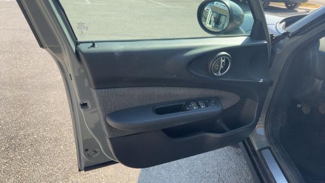 Mini Clubman image 9