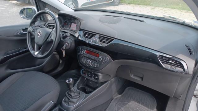 Opel Corsa image 8