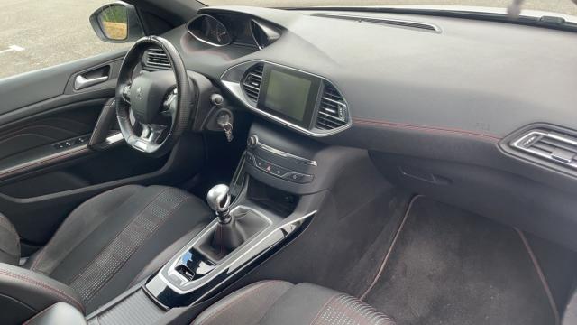 Peugeot 308 image 8