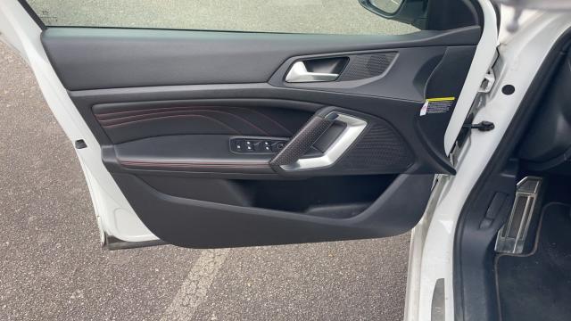 Peugeot 308 image 5