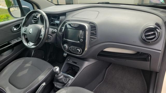 Renault Captur image 8
