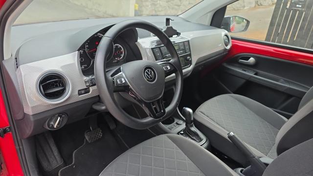 Volkswagen Up! image 4