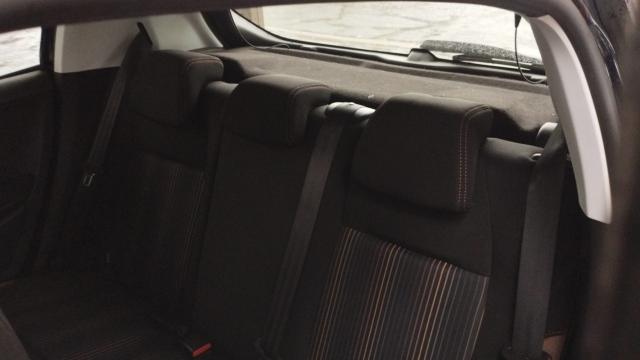 Peugeot 208 image 3
