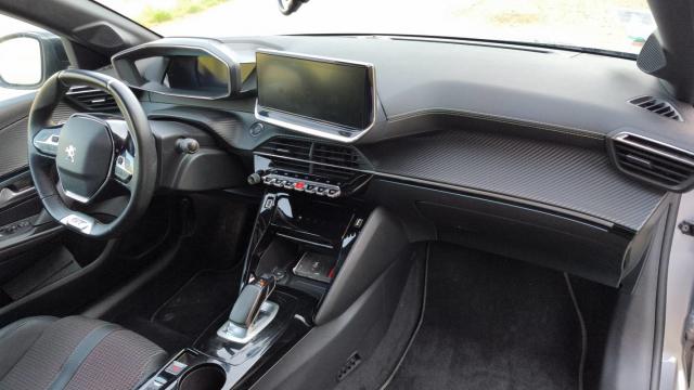 Peugeot E-208 image 3