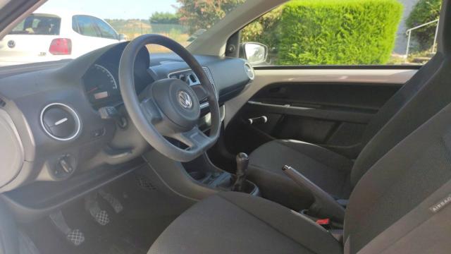 Volkswagen Up! image 9