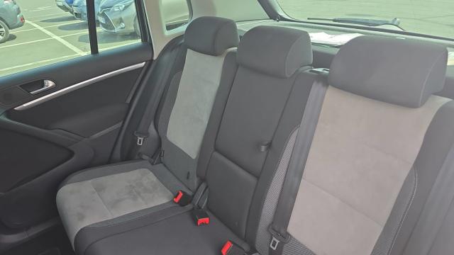 Volkswagen Tiguan image 8
