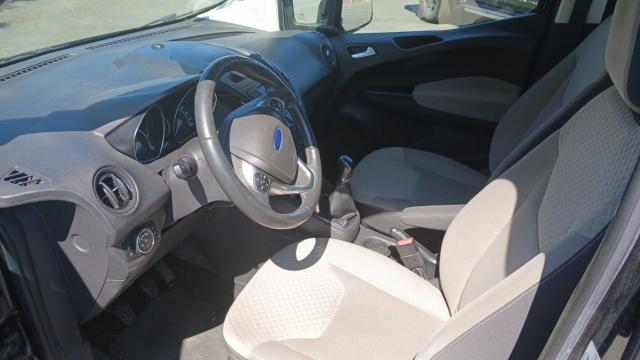 Ford Courier image 8