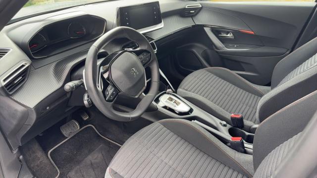 Peugeot 2008 image 6