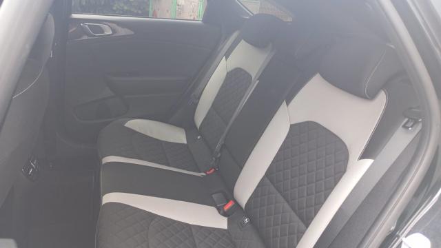 Kia Proceed image 5