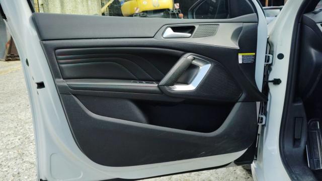 Peugeot 308 image 6