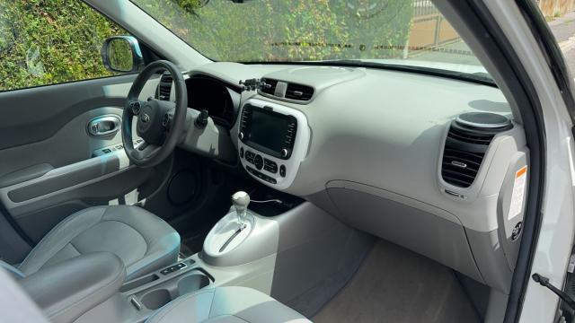 Kia Soul image 8