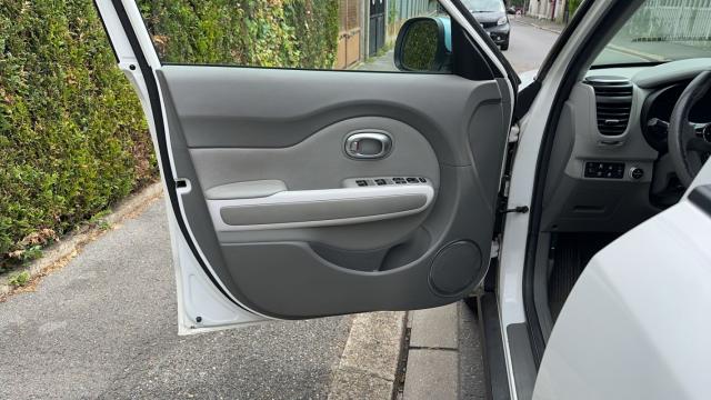 Kia Soul image 9