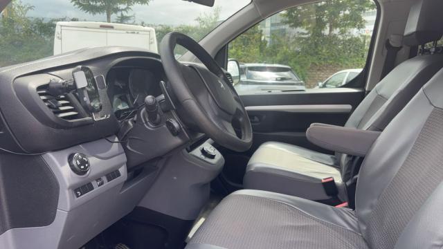 Peugeot Expert image 2