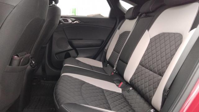 Kia Pro_cee'D image 7