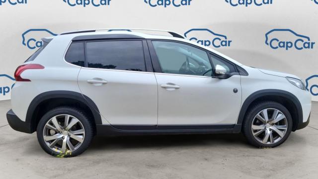 Peugeot 2008 image 1