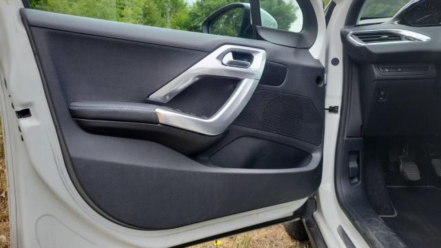 Peugeot 2008 image 4