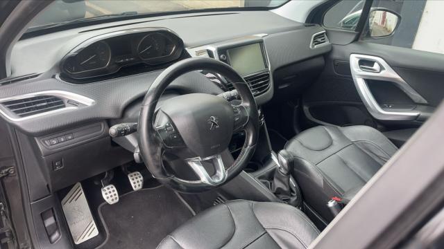 Peugeot 208 image 5