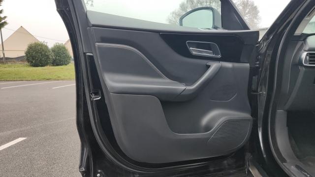 Jaguar F-Pace image 5
