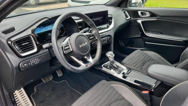 Kia Pro_cee'D image 6