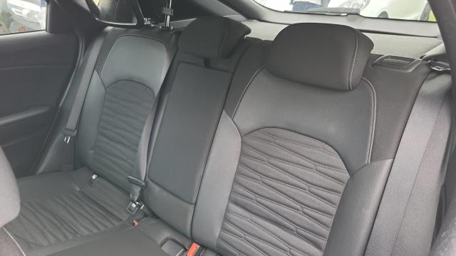 Kia Pro_cee'D image 2