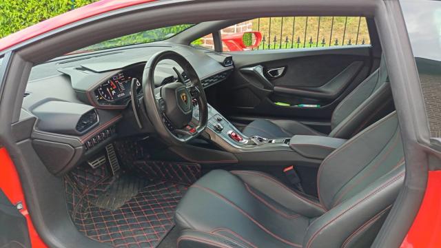 Lamborghini Huracán image 1