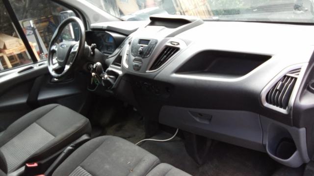 Ford Transit Custom image 4