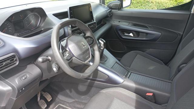 Peugeot Rifter image 1