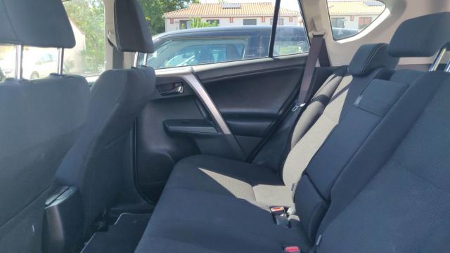Toyota Rav4 image 8