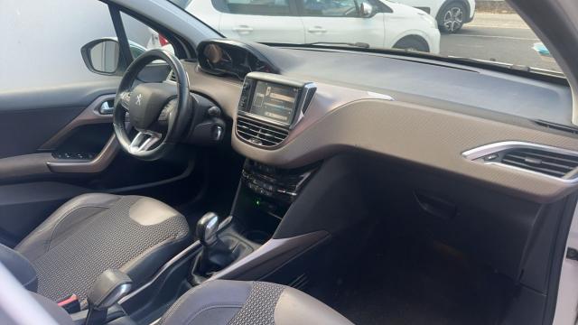Peugeot 2008 image 4