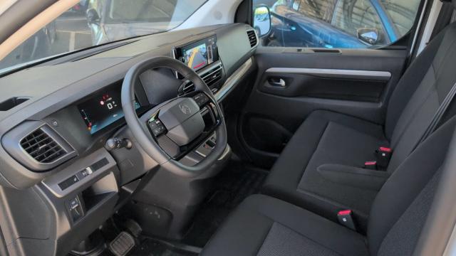 Citroen Jumpy image 8