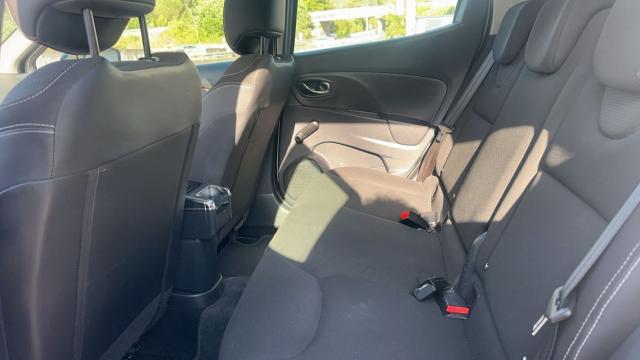 Renault Clio image 2