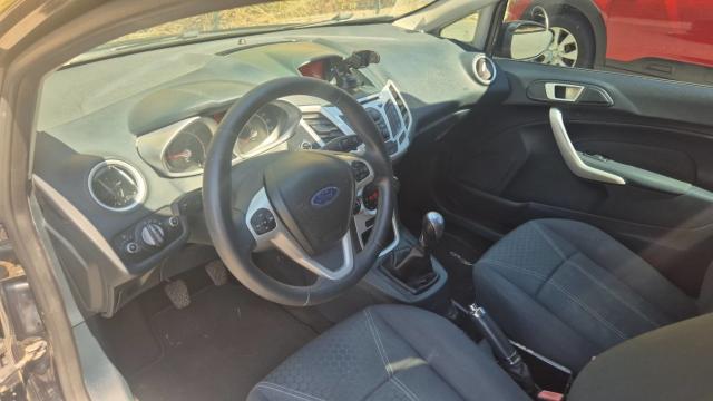 Ford Fiesta image 8