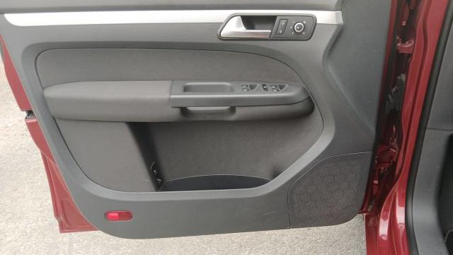 Volkswagen Touran image 3